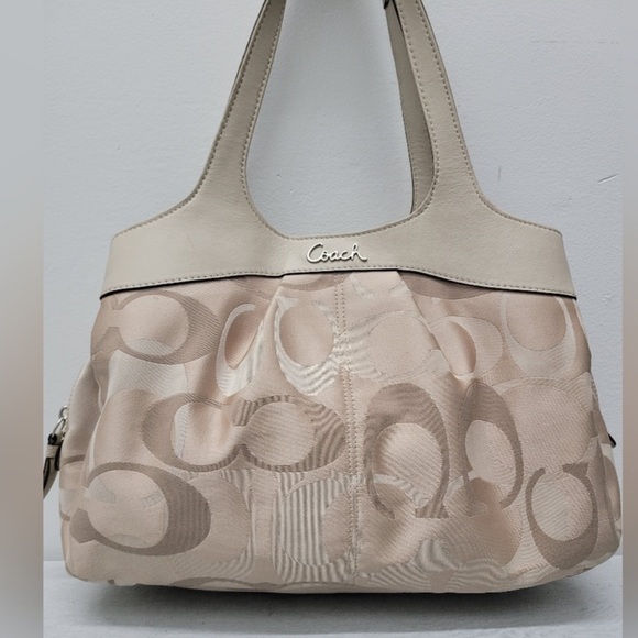 EUC Coach Signature Lexi Purse Cream/Tan - Picture 3 of 16